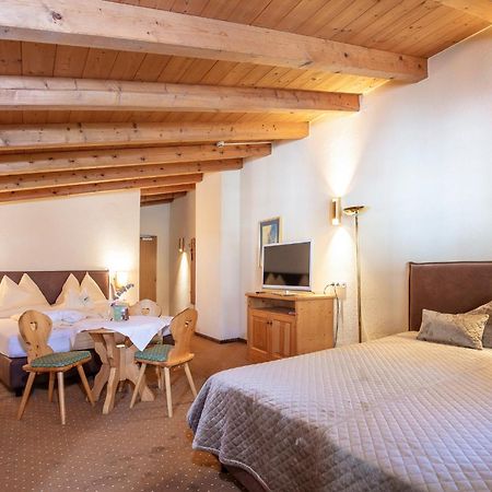 Hotel Hubertus Inkl Summer Card Зёльден Экстерьер фото