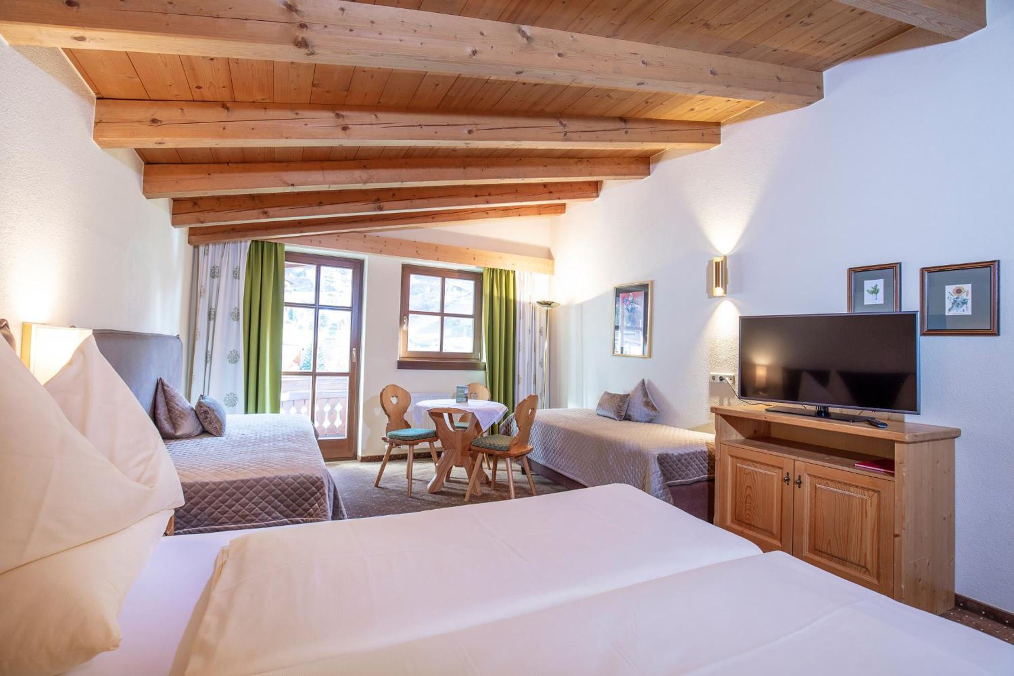 Hotel Hubertus Inkl Summer Card Зёльден Экстерьер фото