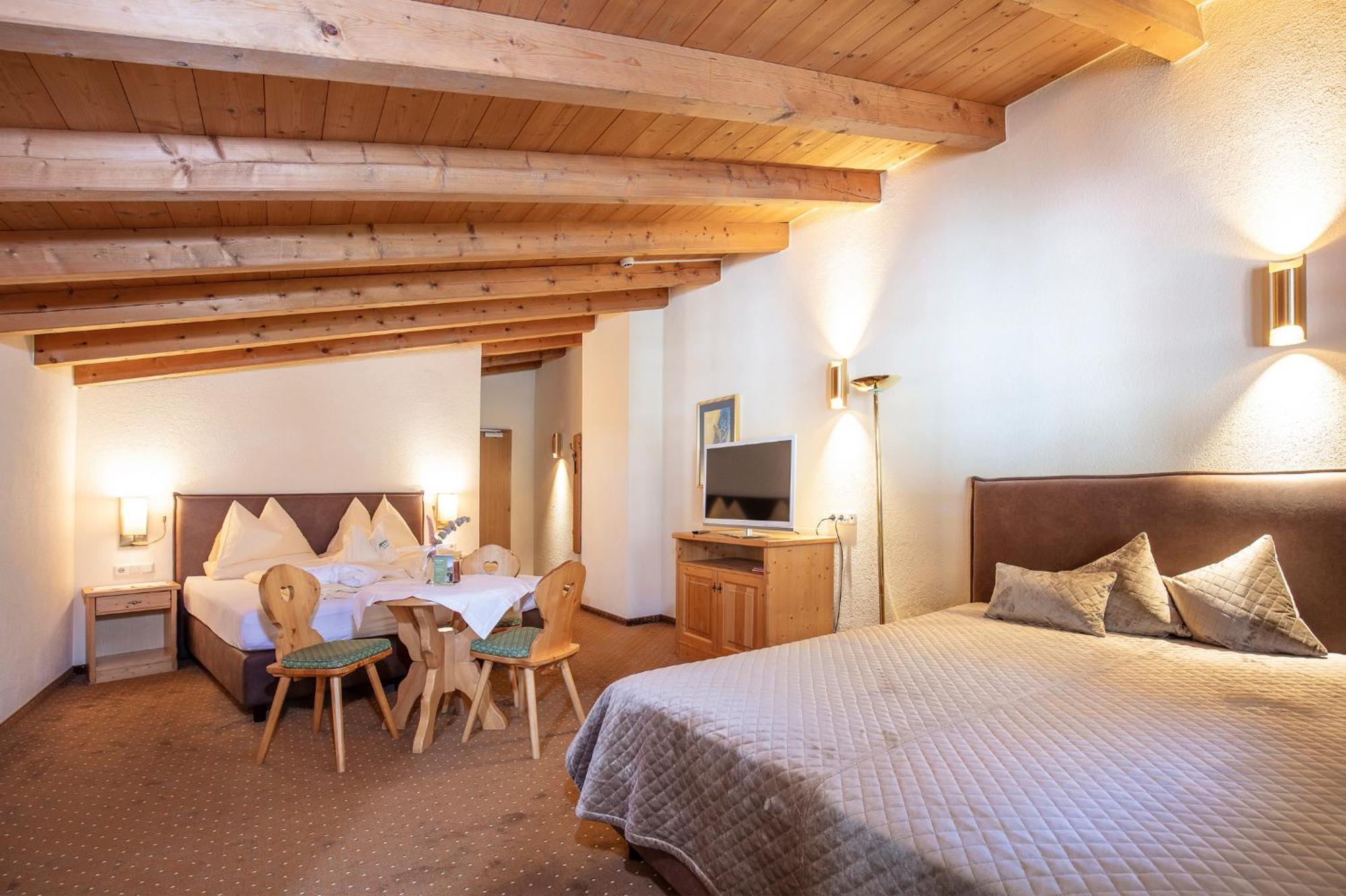 Hotel Hubertus Inkl Summer Card Зёльден Экстерьер фото