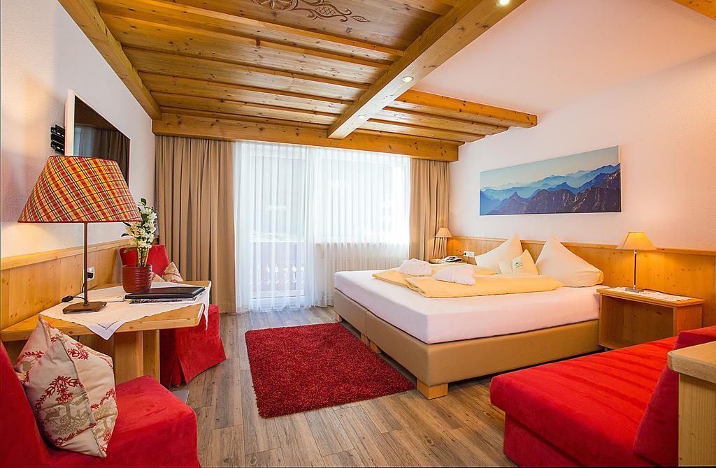 Hotel Hubertus Inkl Summer Card Зёльден Экстерьер фото